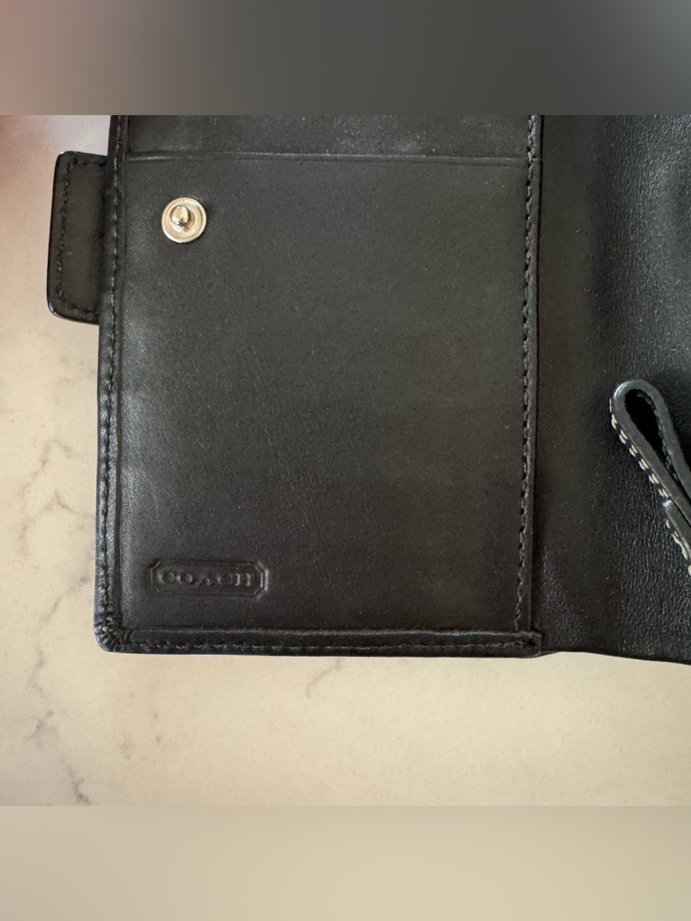 Coach SoHo Black Signature Medium Bi-Fold Wallet - Picture 3 of 7